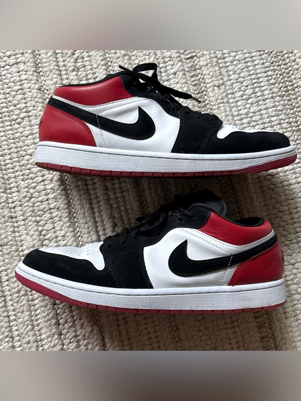 Nike Men's Sneakers Black White Red Low-Top - Picture 6 of 14